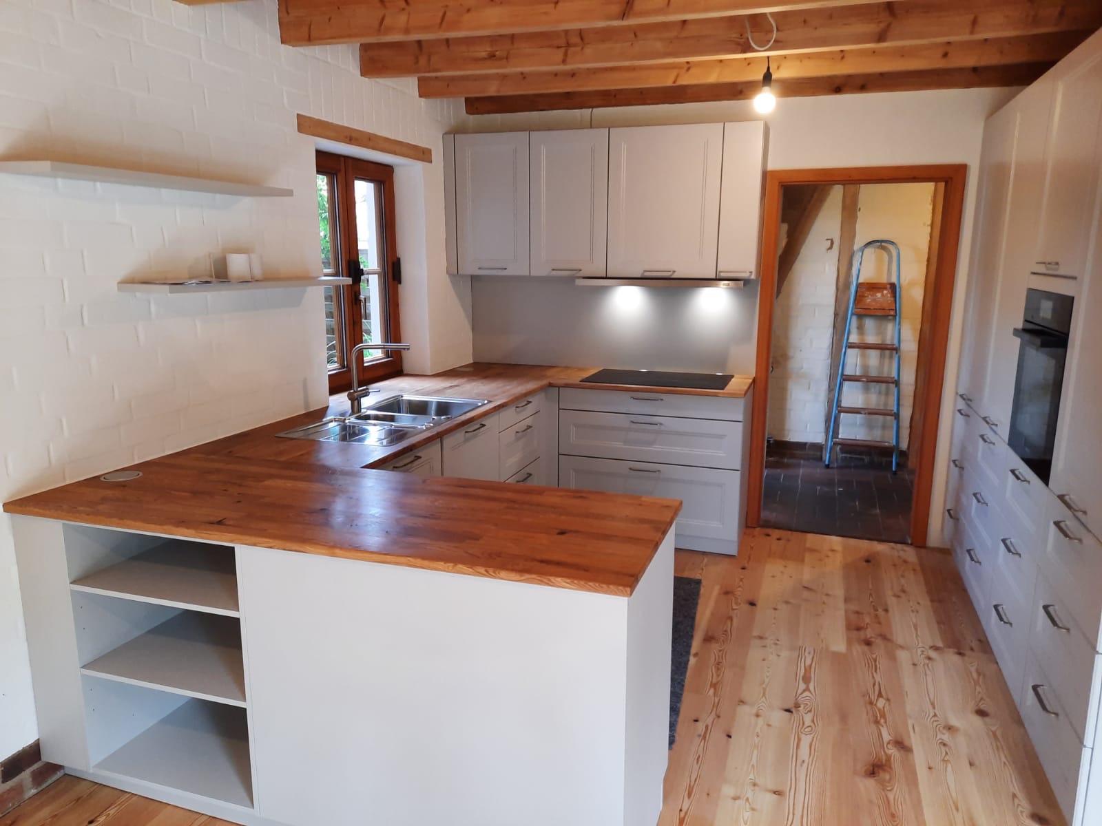 Landhaus-Küche – Beispiel 4 vom Küchenmakler Tochtenhagen